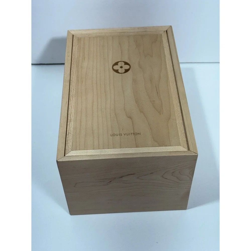 Louis Vuitton 2023 autumn monogram candle stickers & wooden box set NO Candle***